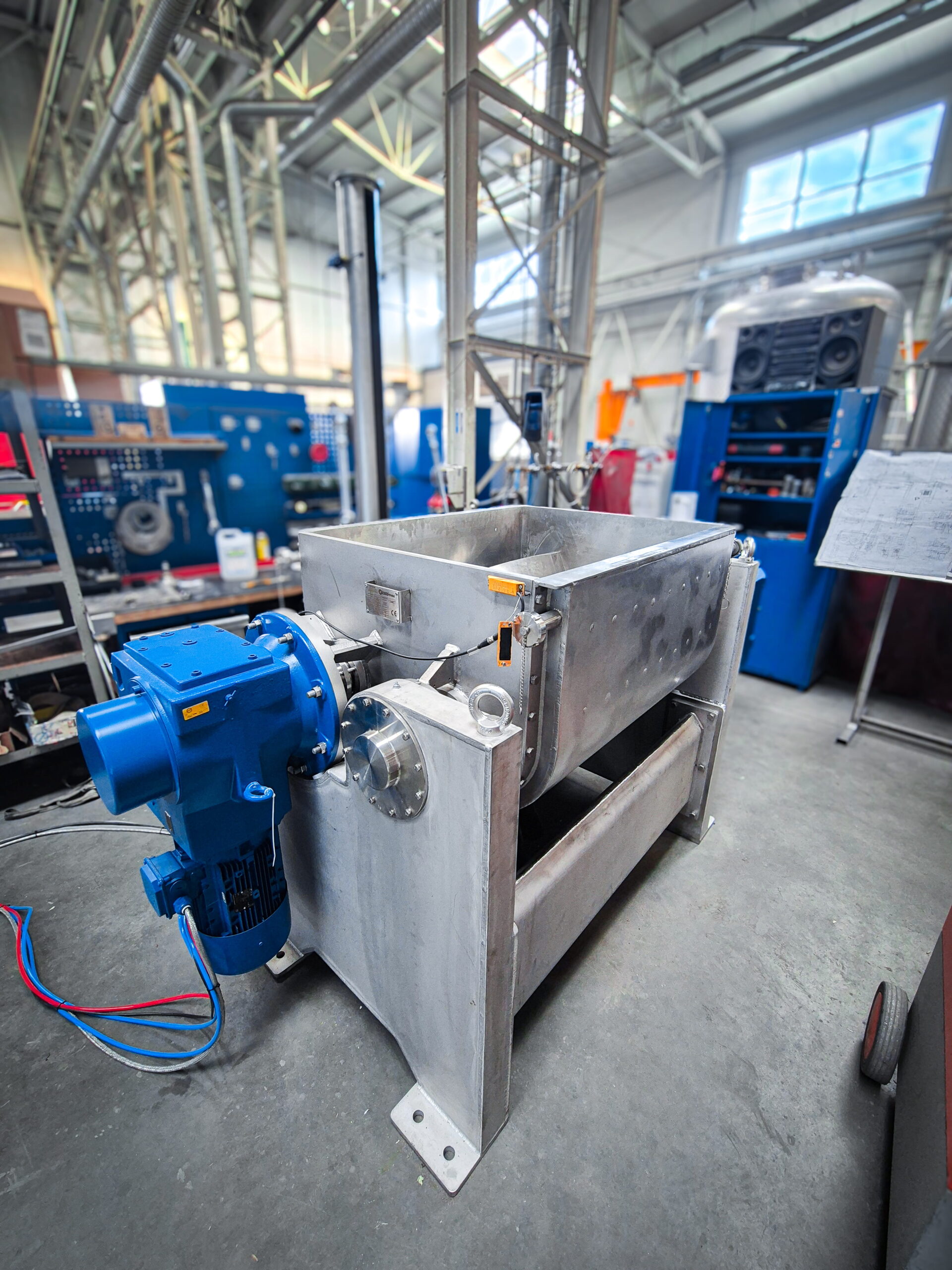 Zastosowanie mieszalników i mieszadeł w przemyśle spożywczym i chemicznym